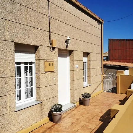 Charming House In With Garden And Terraces Holiday home Esteiro