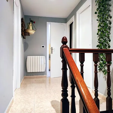 Holiday home Charming House In With Garden And Terraces Esteiro
